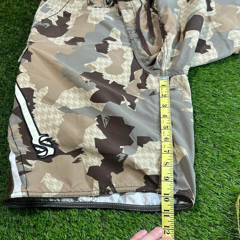 Vintage Quiksilver Camo Board Shorts Mens 36 Surf Swim Trunks Y2K Brown Beach